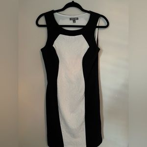 Black and white sheath size 6​